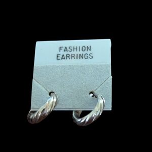 Vintage New Silver Tone Twisted Rope Pierced Earrings Butterfly Keeper Business